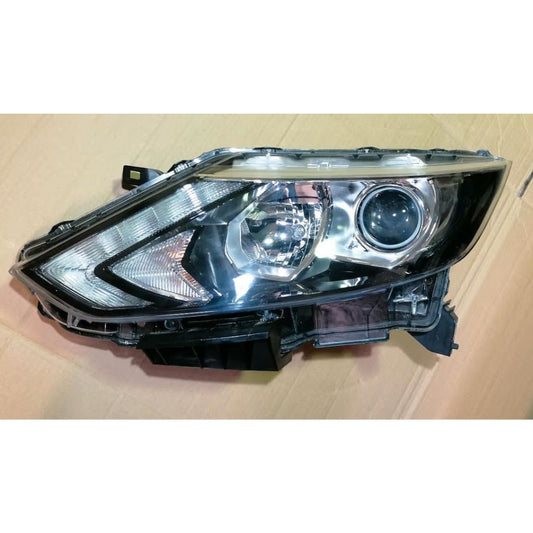 Nissan Qashqai année 2013-2017 phare phare principal gauche