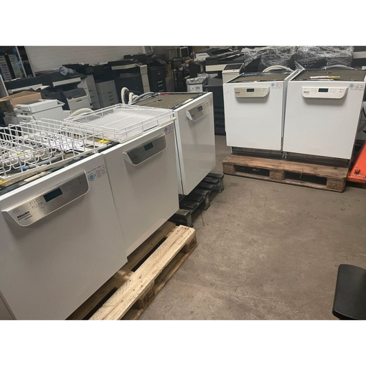 5x Lave-vaisselle professionnel professionnel Miele PG 8059U GG06